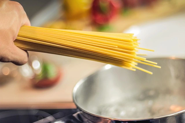 冬の温かい食事を簡単に作るためのレシピ集